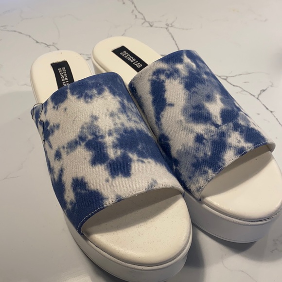 Tie dye platform slip on sandals - Picture 2 of 4